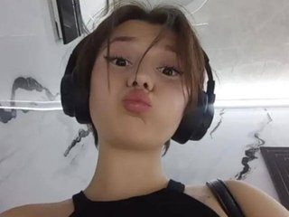 צ'אט וידאו ארוטי eva-baby05
