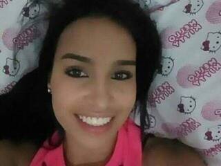 צ'אט וידאו ארוטי evaangelin