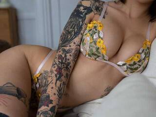 צ'אט וידאו ארוטי evabecker