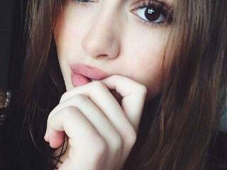 צ'אט וידאו ארוטי EvaCute