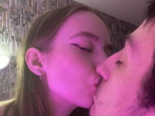 צ'אט וידאו ארוטי EvaSweetHugo