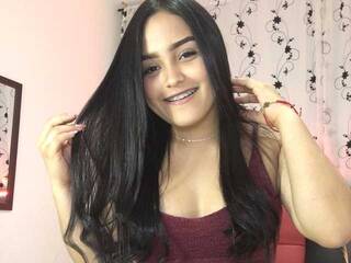 צ'אט וידאו ארוטי evelin-reyes