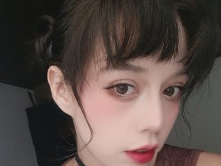 צ'אט וידאו ארוטי EvelineSinclair