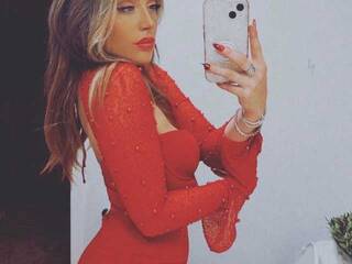 צ'אט וידאו ארוטי Eymbrlynn