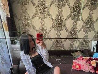 צ'אט וידאו ארוטי FallenHellen