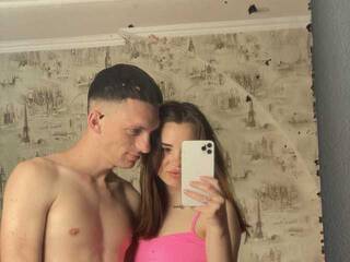 צ'אט וידאו ארוטי family191