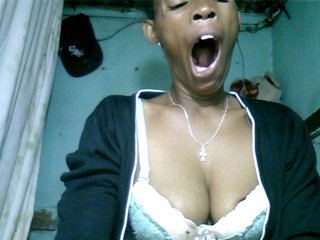 צ'אט וידאו ארוטי Fanihsexy