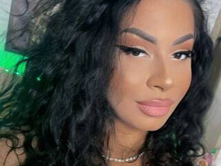 צ'אט וידאו ארוטי FinDomCardi