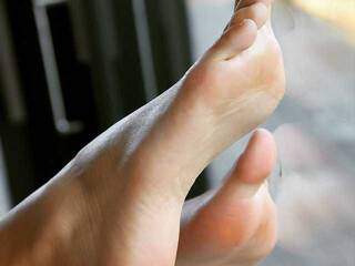 צ'אט וידאו ארוטי FemdomNylon