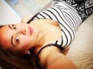 צ'אט וידאו ארוטי flamita