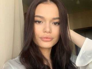 צ'אט וידאו ארוטי FloraHanson