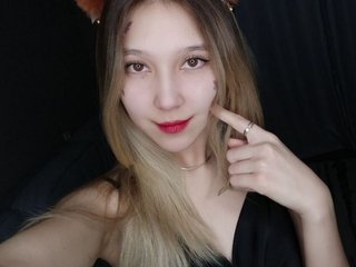 צ'אט וידאו ארוטי FloraMoonlight