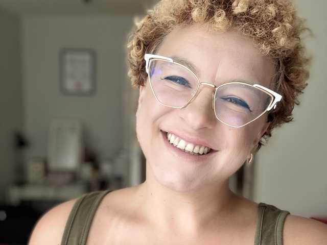 תמונה של הפרופיל FrancesLovely