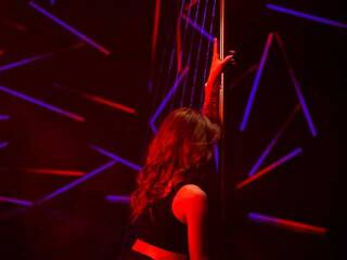 צ'אט וידאו ארוטי FrankKira