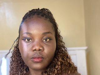 צ'אט וידאו ארוטי Freakyqueen11