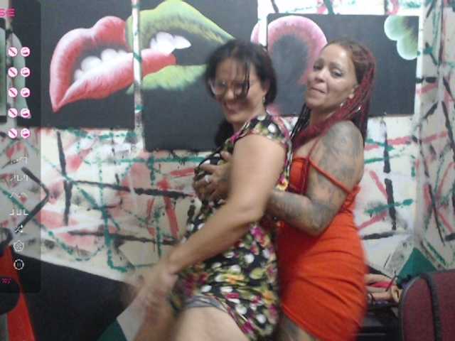תמונות fresashot99 #lesbiana#latina#control lovense 500tokn por 10minutos,,,250 token squirt inside the mouth #5 slaps for 15 token .20 token lick ass..#the other quicga has enough 250 token