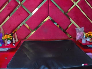 צ'אט וידאו ארוטי FreyjaNaugthy