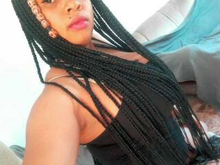 צ'אט וידאו ארוטי FuckwithNything