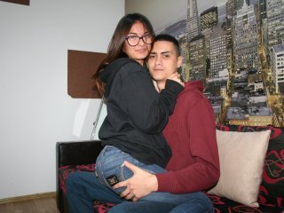 תמונה של הפרופיל FunkyCouple69