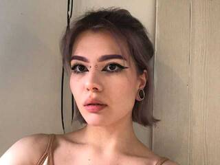 צ'אט וידאו ארוטי GeraNeumann