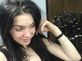 צ'אט וידאו ארוטי GillKelly