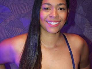 צ'אט וידאו ארוטי GinnaPalmer