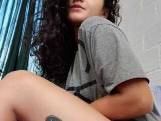 צ'אט וידאו ארוטי Gizelewinter