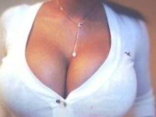 צ'אט וידאו ארוטי glamurka