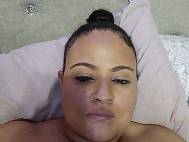 צילומי מסך משודרים GorgeouslyMe