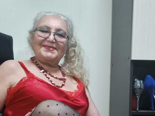 תמונה של הפרופיל GrannyWants