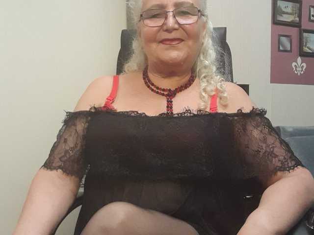 תמונה של הפרופיל GrannyWants