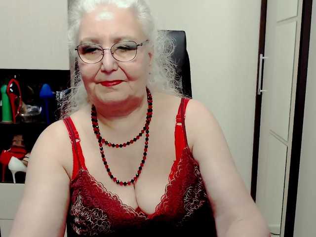 צילומי מסך משודרים GrannyWants