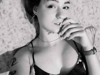 צ'אט וידאו ארוטי GrettaLi