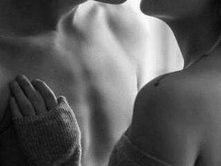 צ'אט וידאו ארוטי GreyGrape69