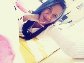 צ'אט וידאו ארוטי hailly