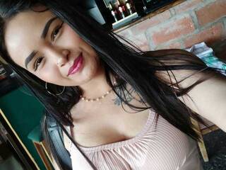 צ'אט וידאו ארוטי Halana-smith