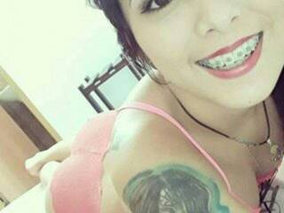 צ'אט וידאו ארוטי HannahJhonson