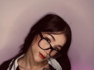 צ'אט וידאו ארוטי HannaLee