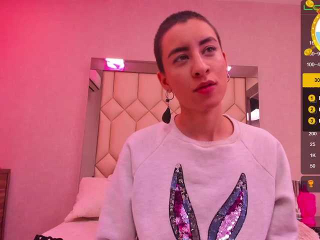 צילומי מסך משודרים HannaRomero