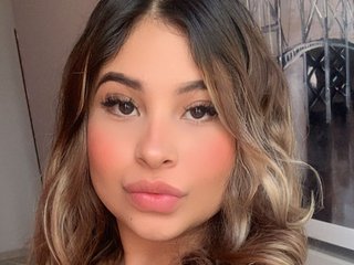 צ'אט וידאו ארוטי Hannathompson
