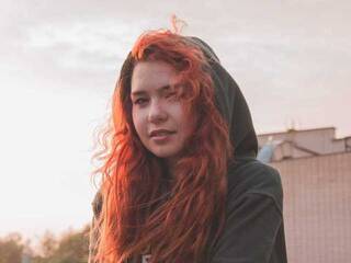 צ'אט וידאו ארוטי Lulusweetgirl