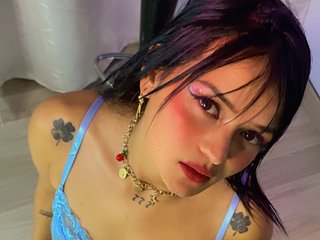 צ'אט וידאו ארוטי harleyqueen18