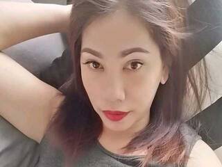 צ'אט וידאו ארוטי HeartRoxy