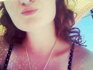 צ'אט וידאו ארוטי helena88