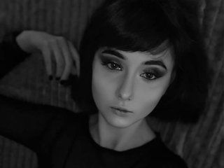 צ'אט וידאו ארוטי Helenaobscura