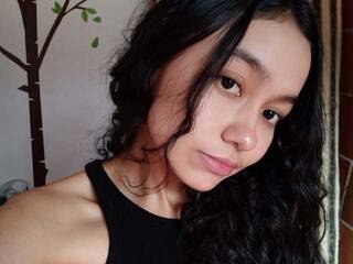 צ'אט וידאו ארוטי hellencutee