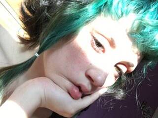 צ'אט וידאו ארוטי Helloitsecho