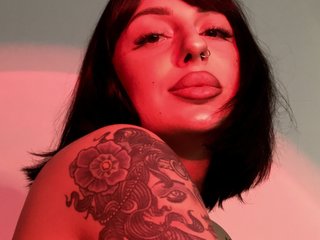 צ'אט וידאו ארוטי hellosophie