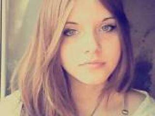 צ'אט וידאו ארוטי hellylover