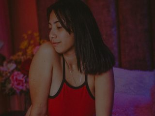צ'אט וידאו ארוטי Hollie-tay